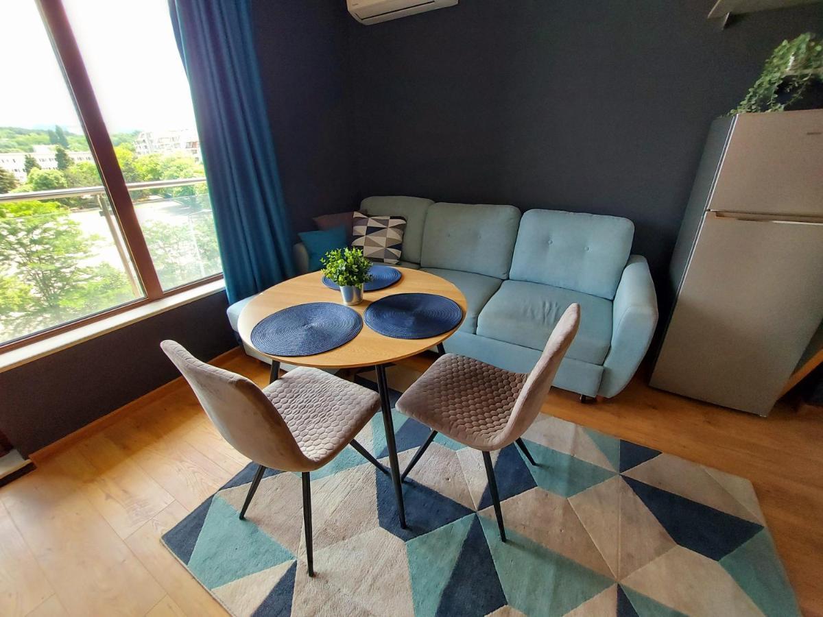 Grey Apartment Varna Luaran gambar