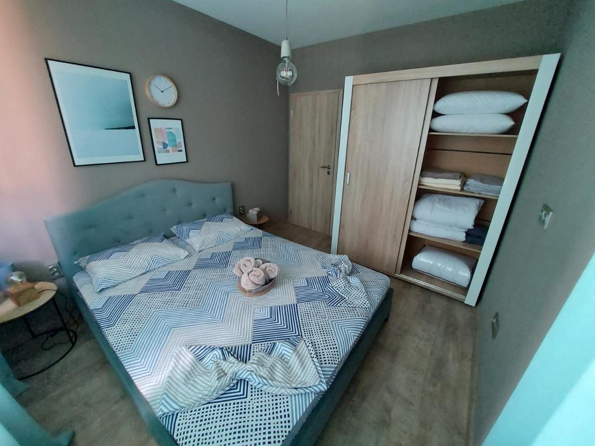 Grey Apartment Varna Luaran gambar